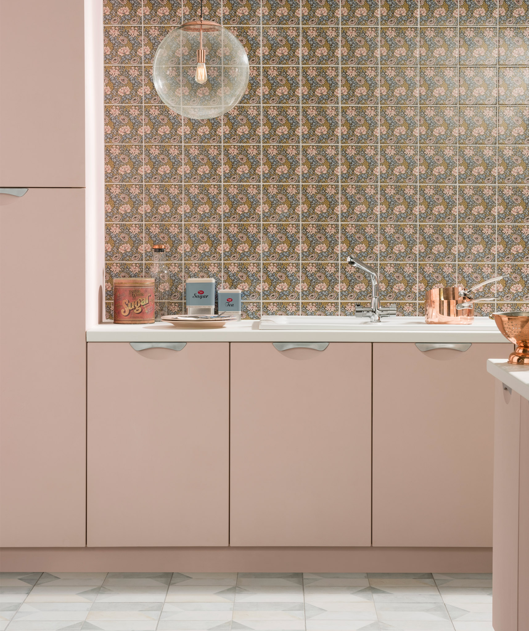 Minton Hollins Chrysanthemum Topps Tiles